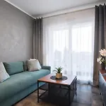 Rentplanet - Perlowa Przystan 아파트 시아노제티